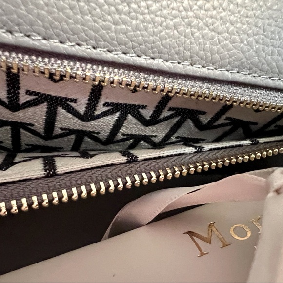 Moncrief London NWT Beautiful Tillie Winter
Taupe Leather Grained Wallet (P076) - Picture 8 of 11